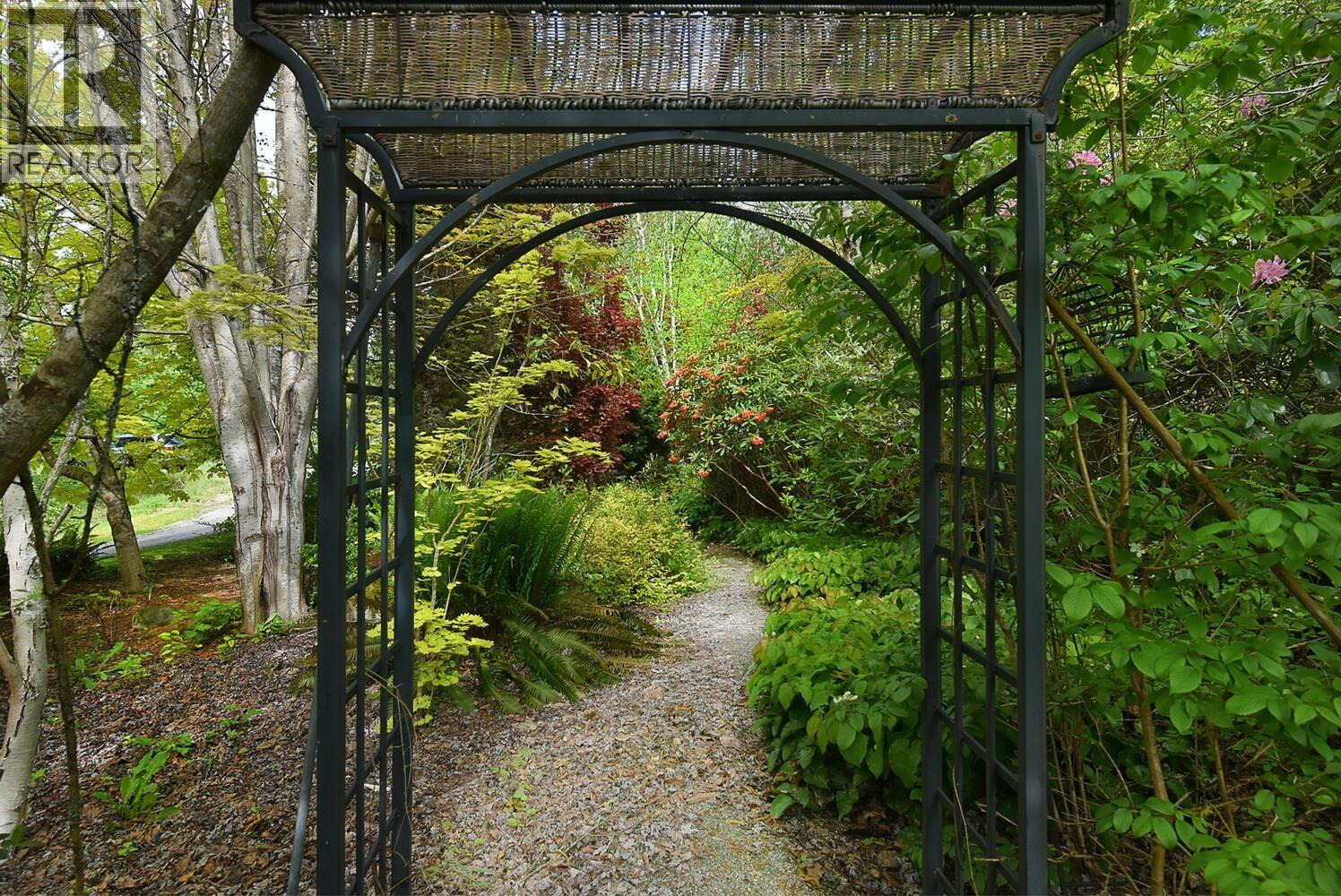 2855 LACEY PLACE, Roberts Creek