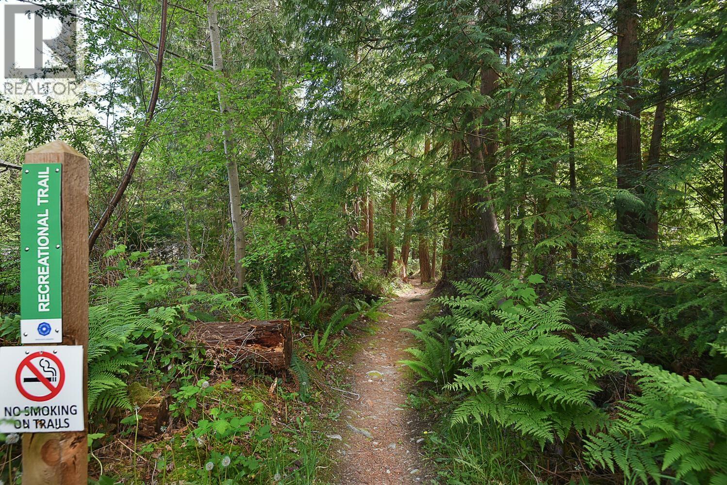 2855 LACEY PLACE, Roberts Creek