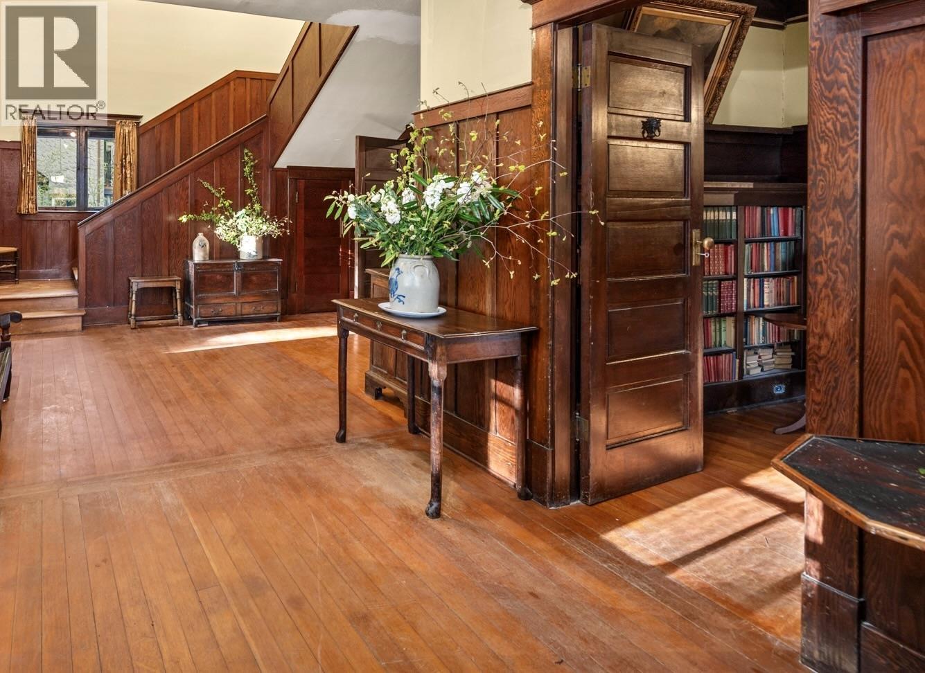 6376 COLLINGWOOD STREET, Vancouver