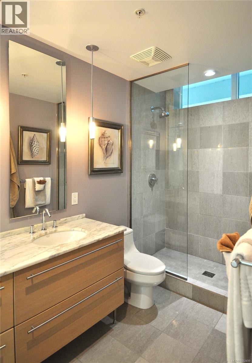 302 66 SONGHEES Rd, Victoria