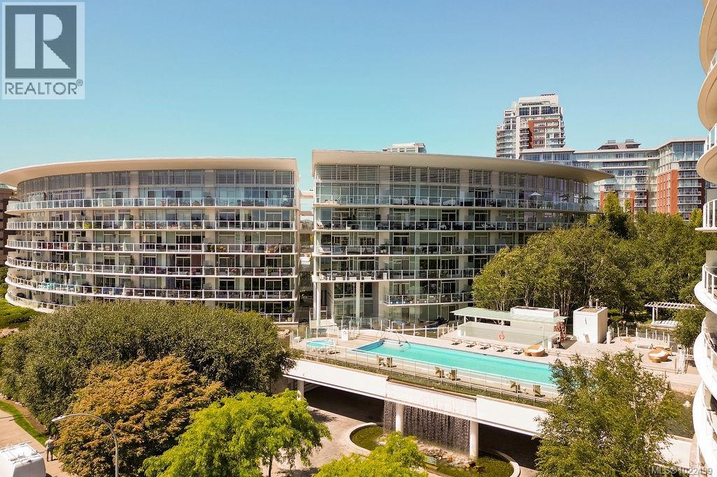 302 66 SONGHEES Rd, Victoria