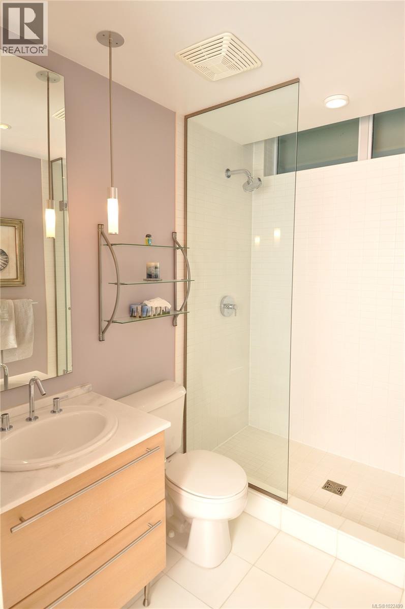 302 66 SONGHEES Rd, Victoria