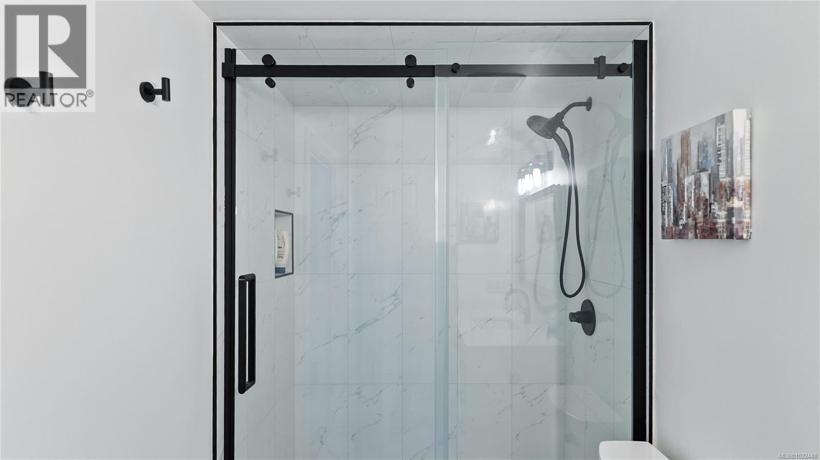 104 420 Linden Ave, Victoria