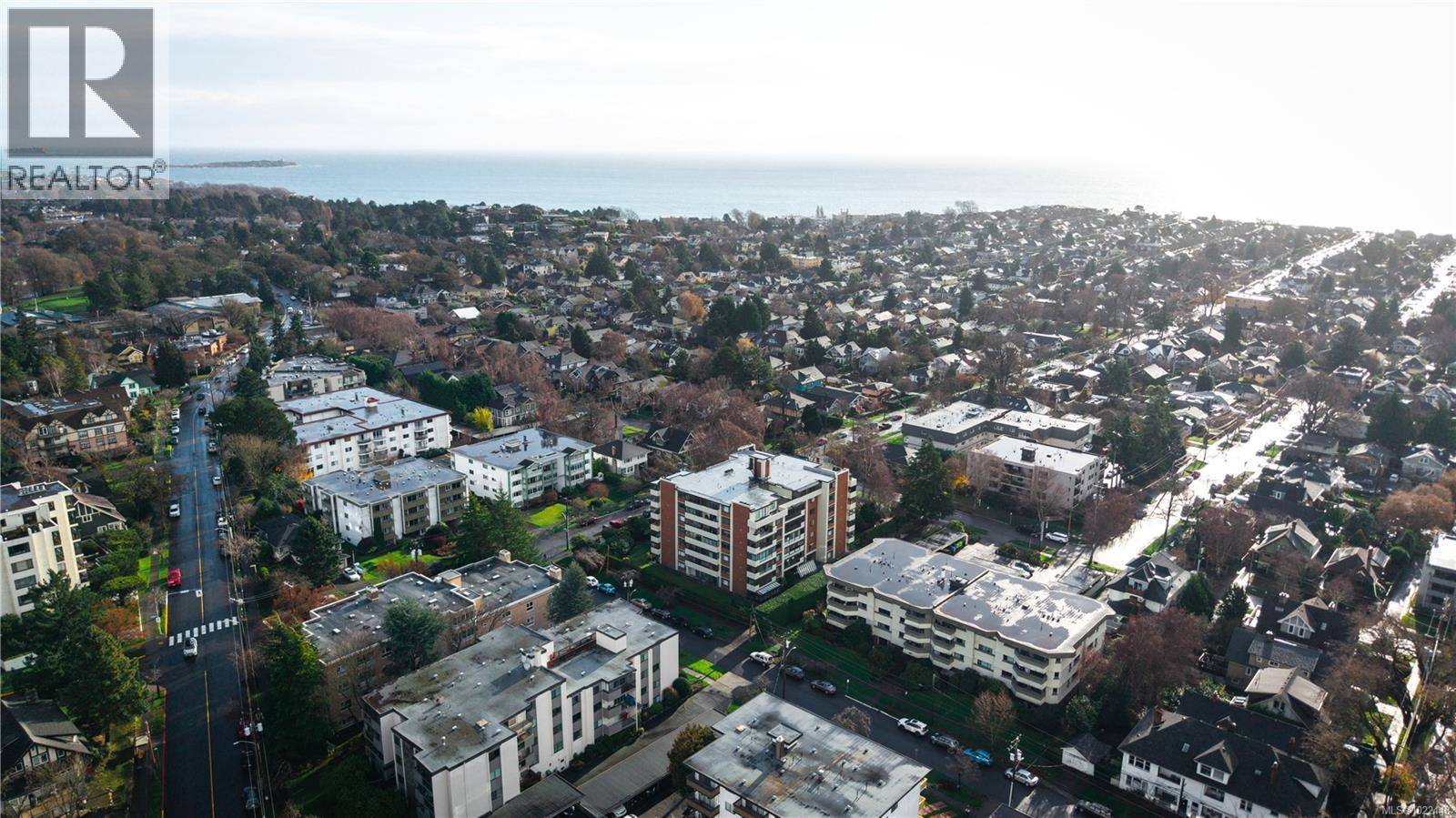 104 420 Linden Ave, Victoria