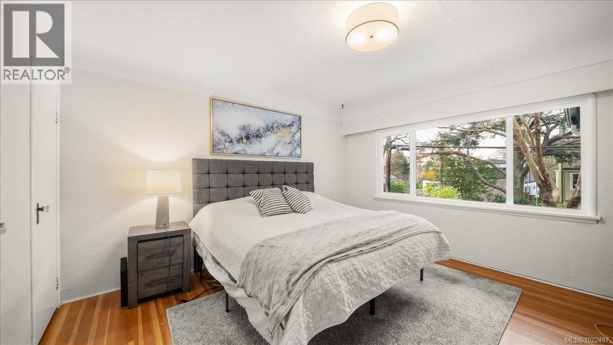  2360 Cranmore Road, Oak Bay