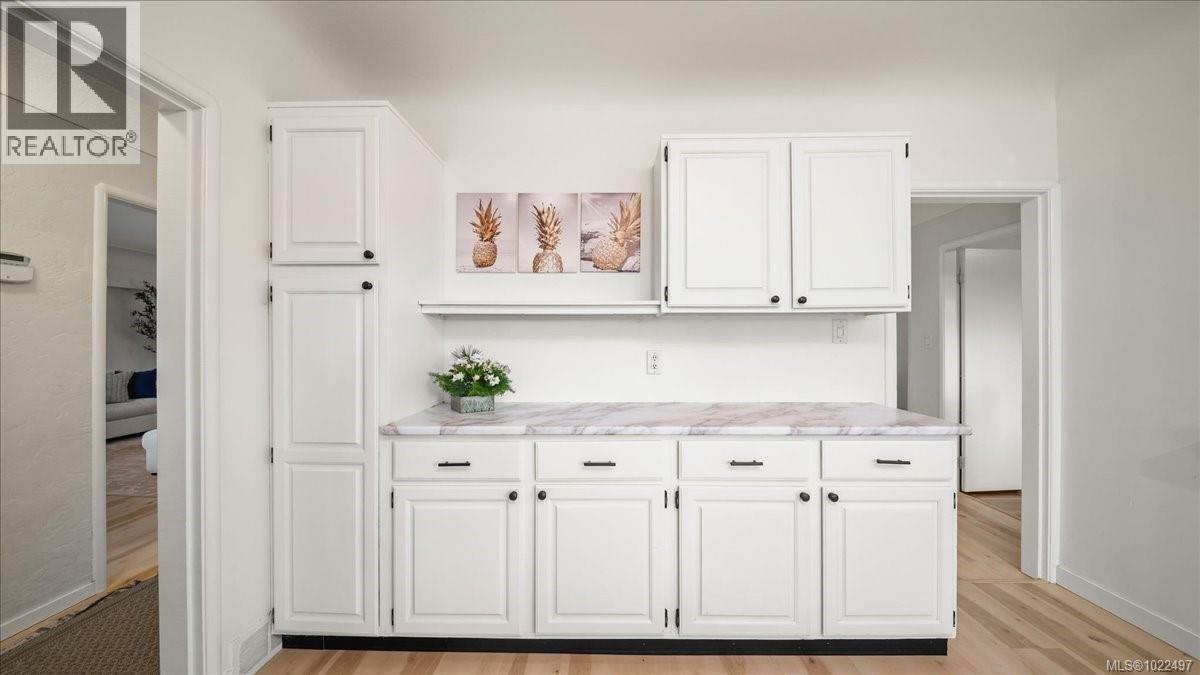  2360 Cranmore Road, Oak Bay