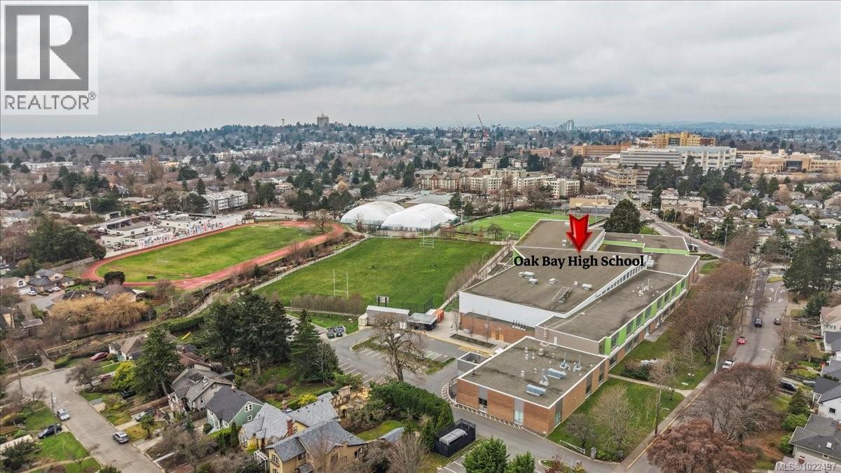  2360 Cranmore Road, Oak Bay