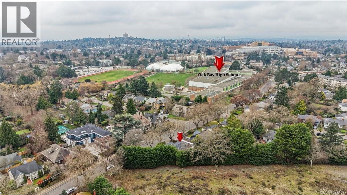  2360 Cranmore Road, Oak Bay