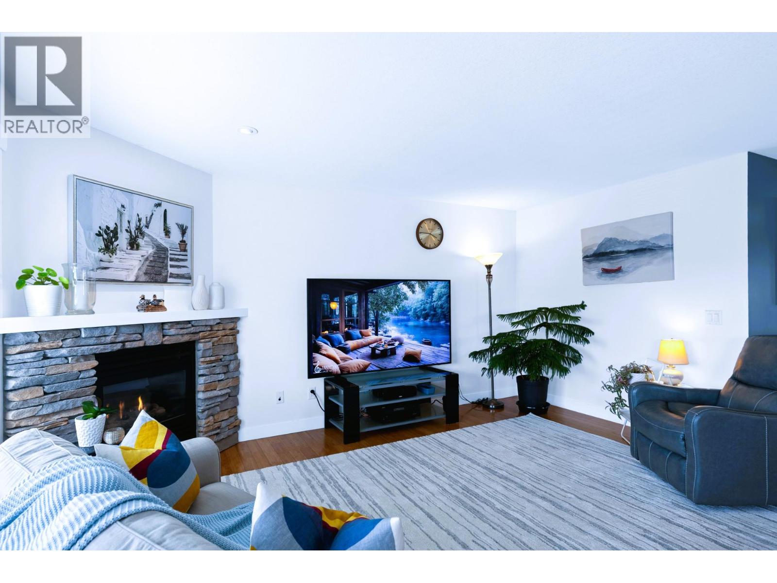  12801 Lake Hill Drive, Lake Country