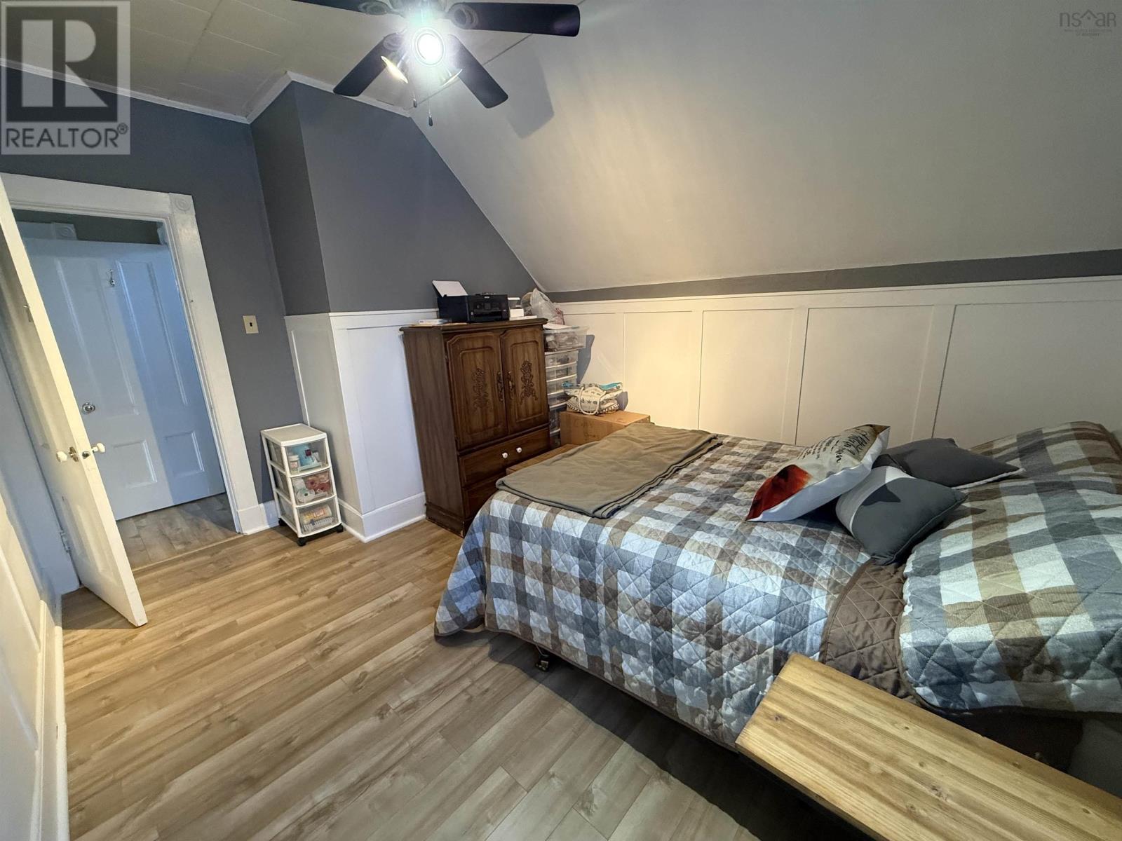 Property 3 of 49 of 13720 Highway 3