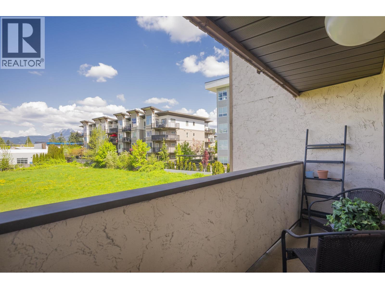 32 11900 228 STREET, Maple Ridge