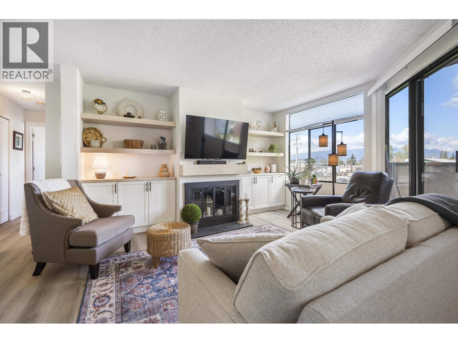 32 11900 228 STREET, Maple Ridge