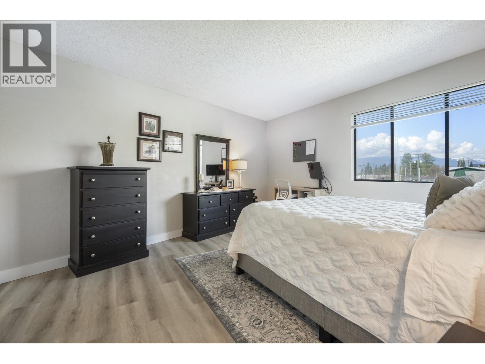 32 11900 228 STREET, Maple Ridge