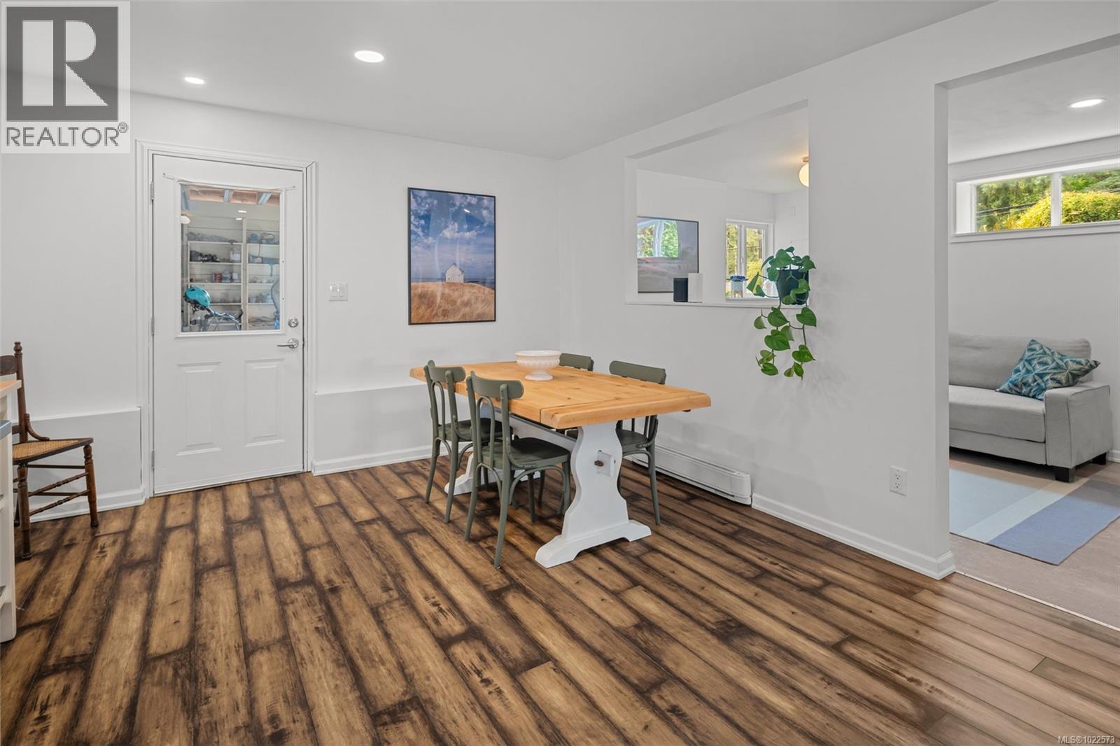 7147 Wright Rd, Sooke