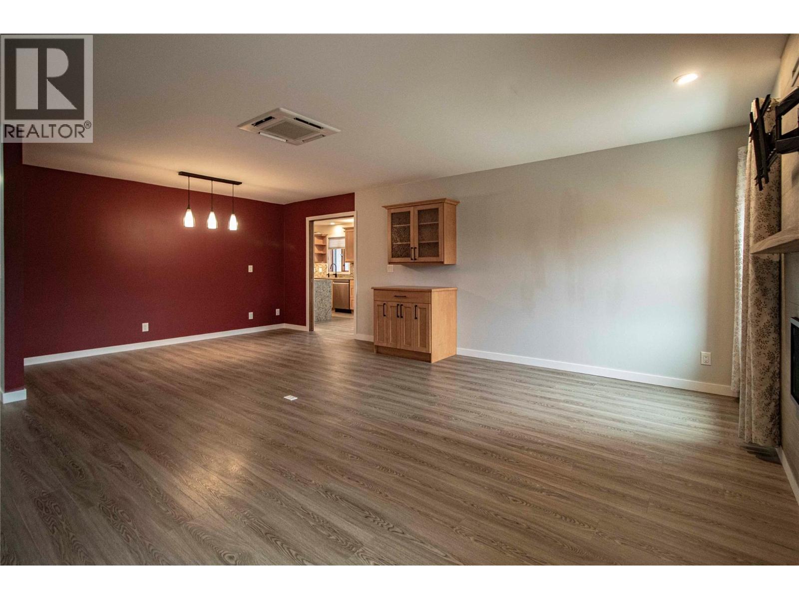 303 Roy Avenue, Penticton