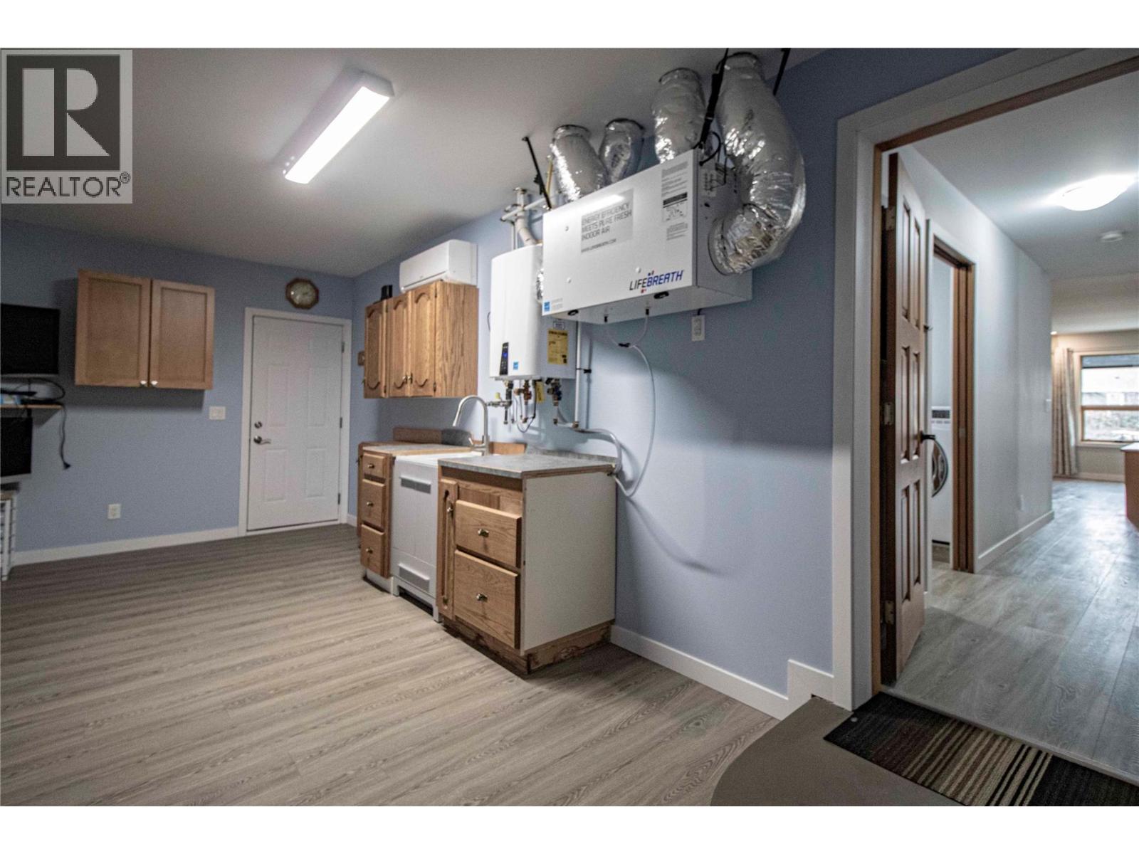 303 Roy Avenue, Penticton