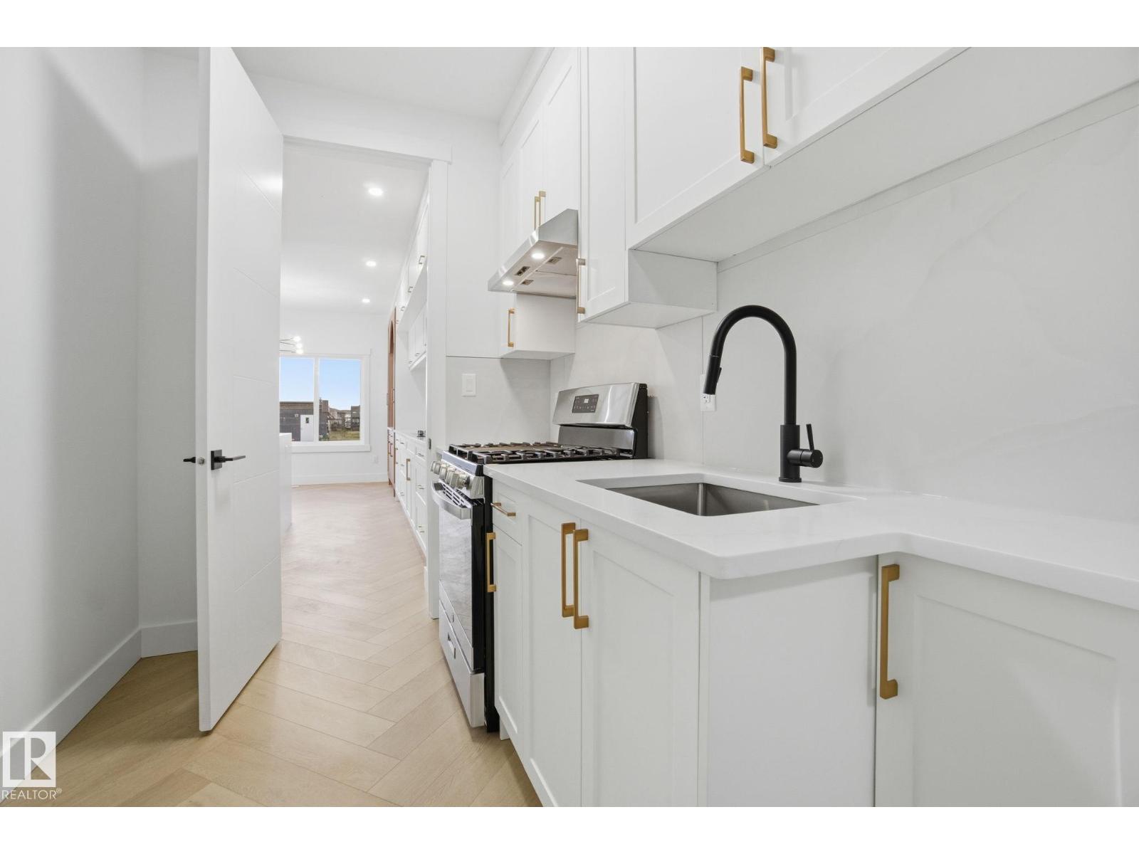 3309 Chernowski WY SW, Edmonton