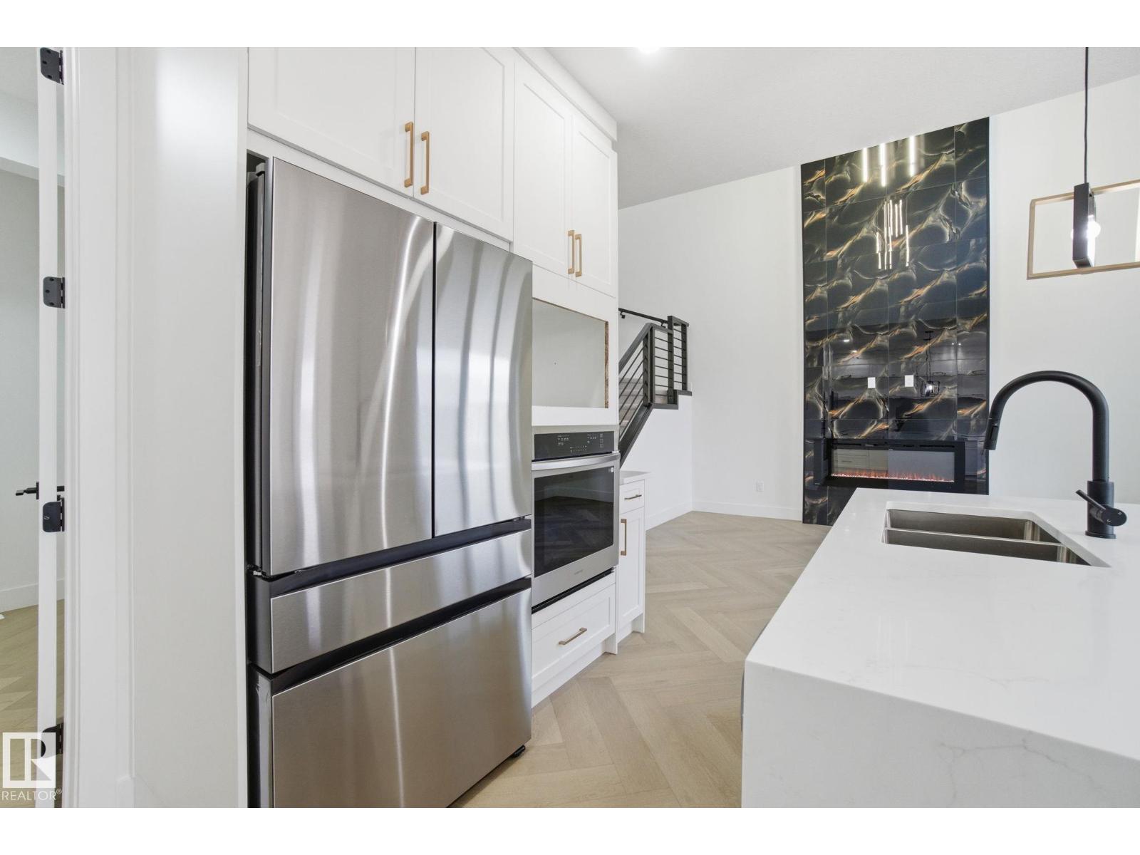 3309 Chernowski WY SW, Edmonton