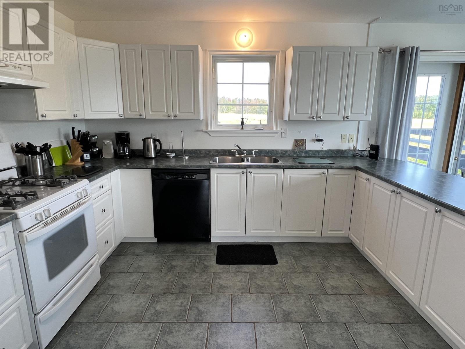 Property 33 of 49 of 2361 North Wallace Road