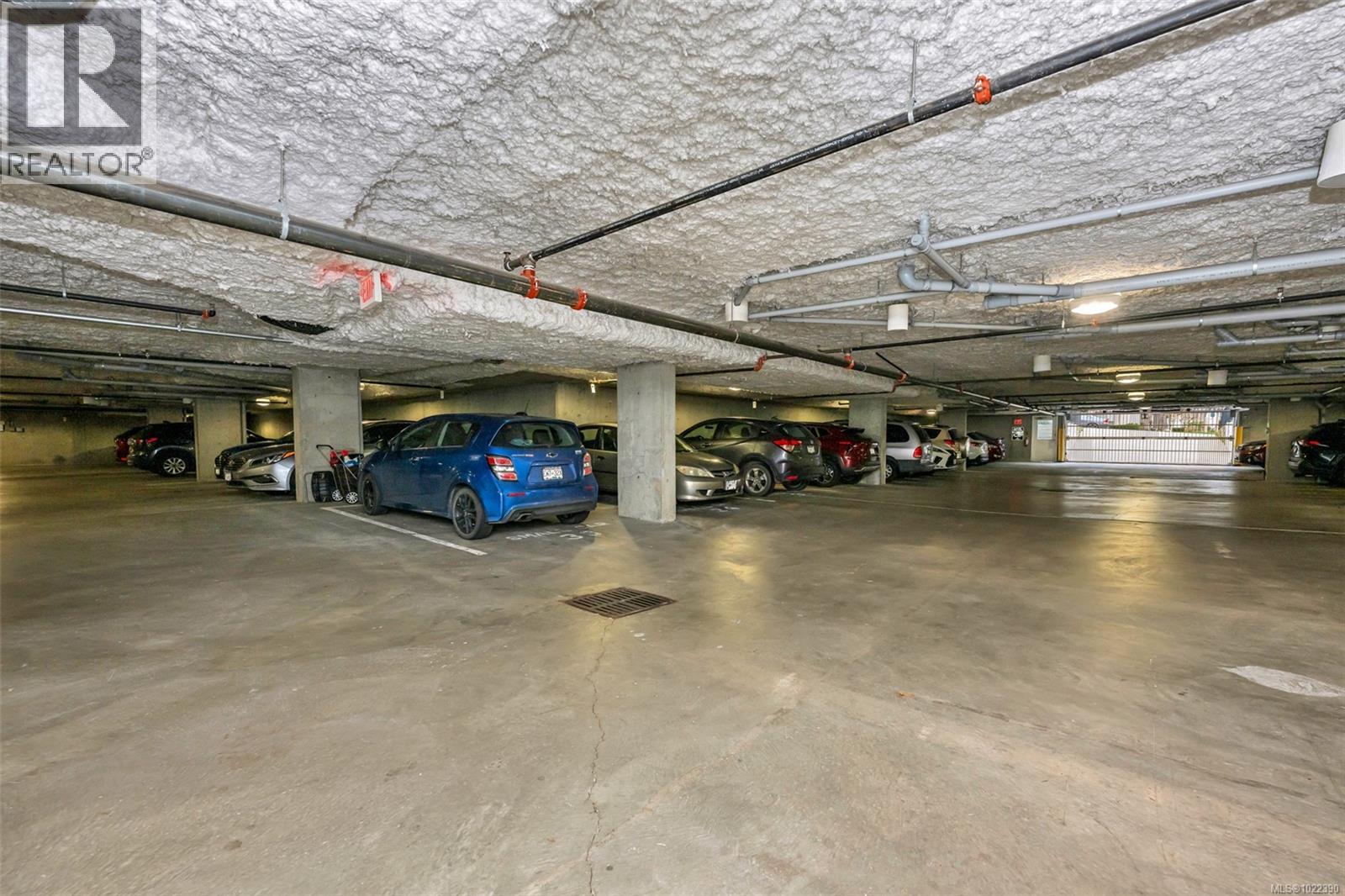 301 4536 Viewmont Ave, Saanich