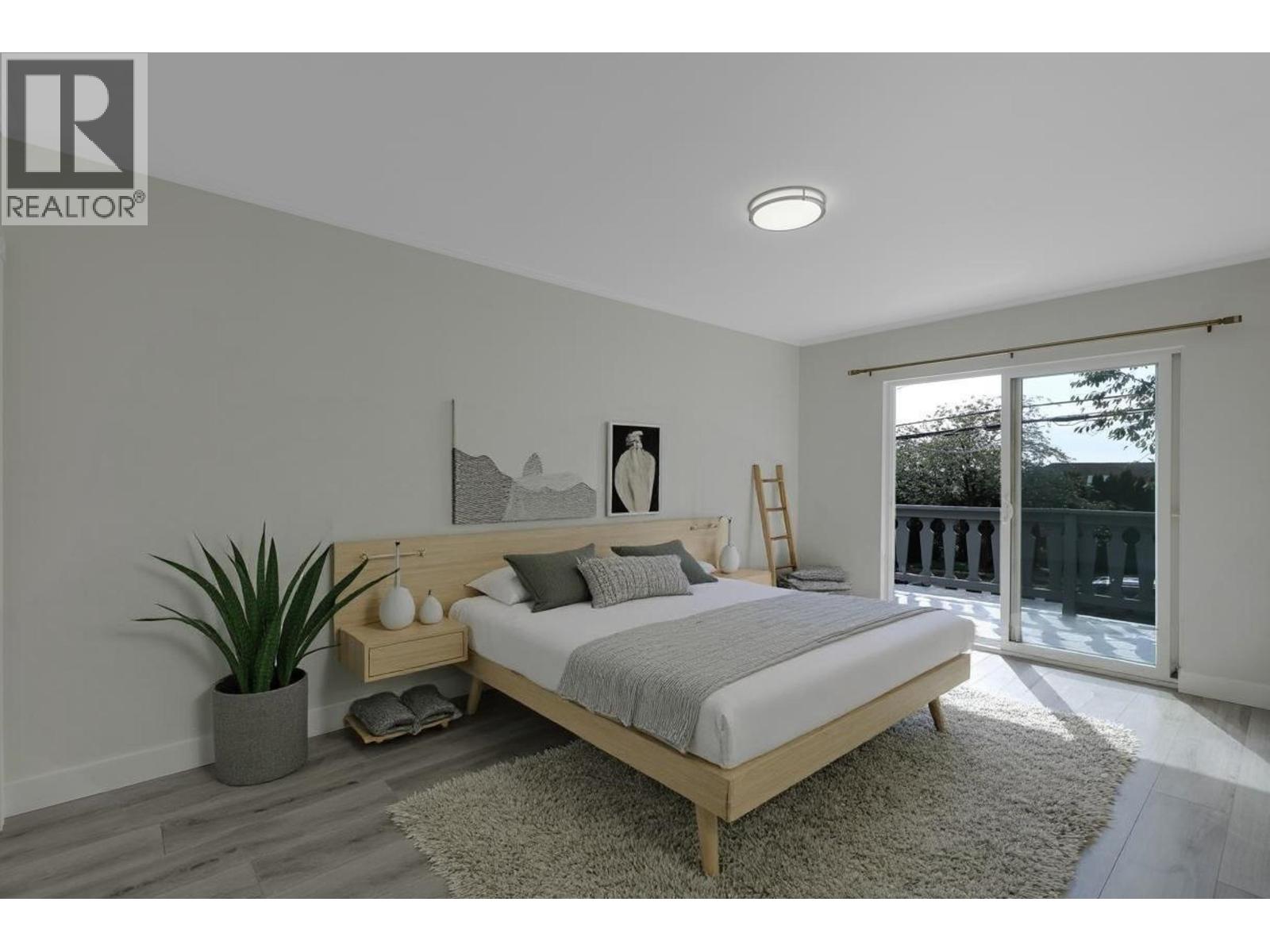 732 E 29TH STREET, North Vancouver