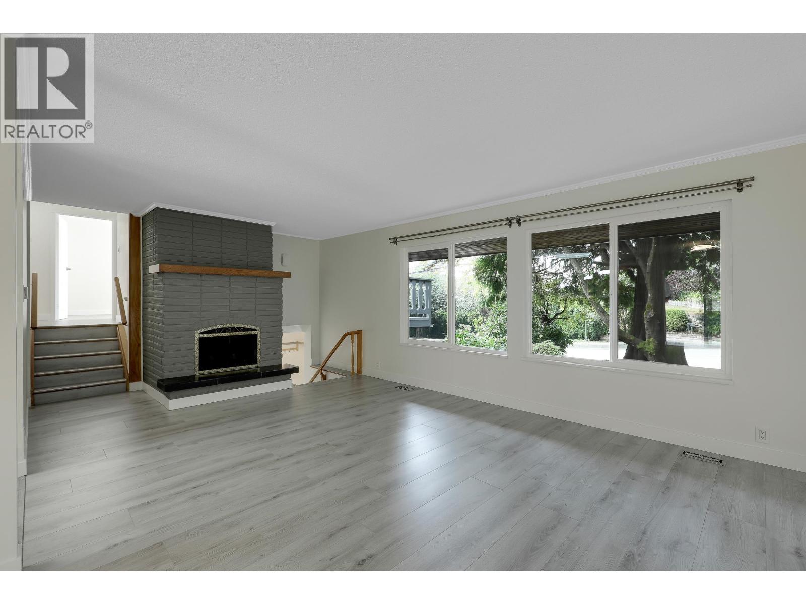 732 E 29TH STREET, North Vancouver