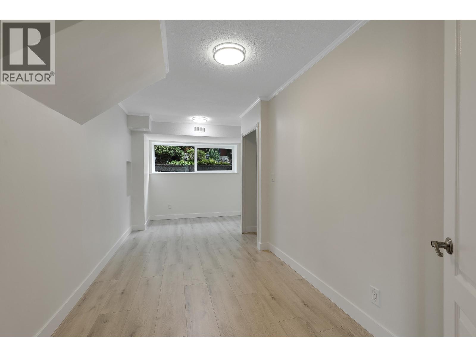 732 E 29TH STREET, North Vancouver