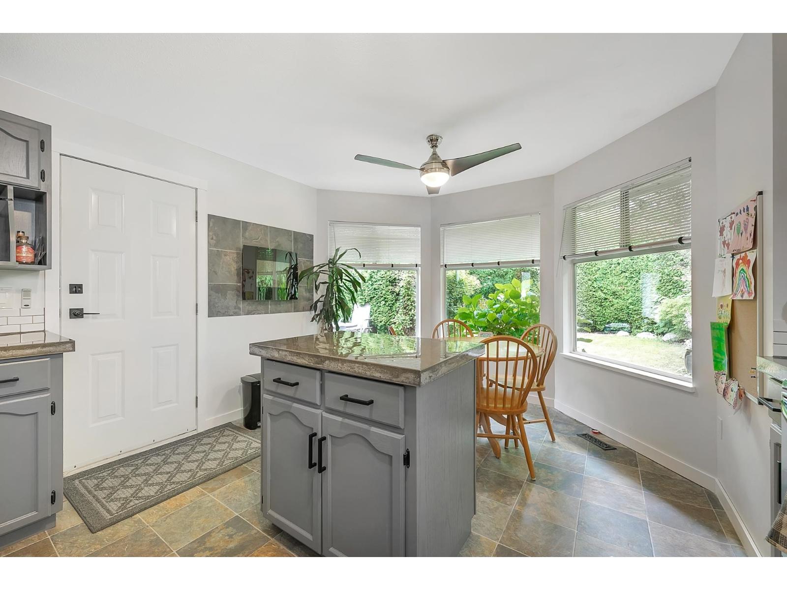 9286 212 STREET, Langley