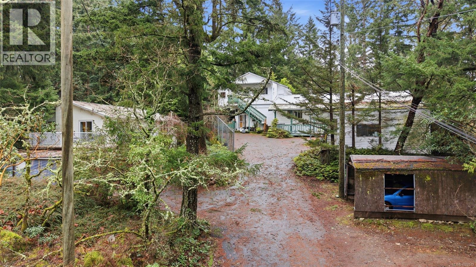 2509 Florence Lake Rd, Langford