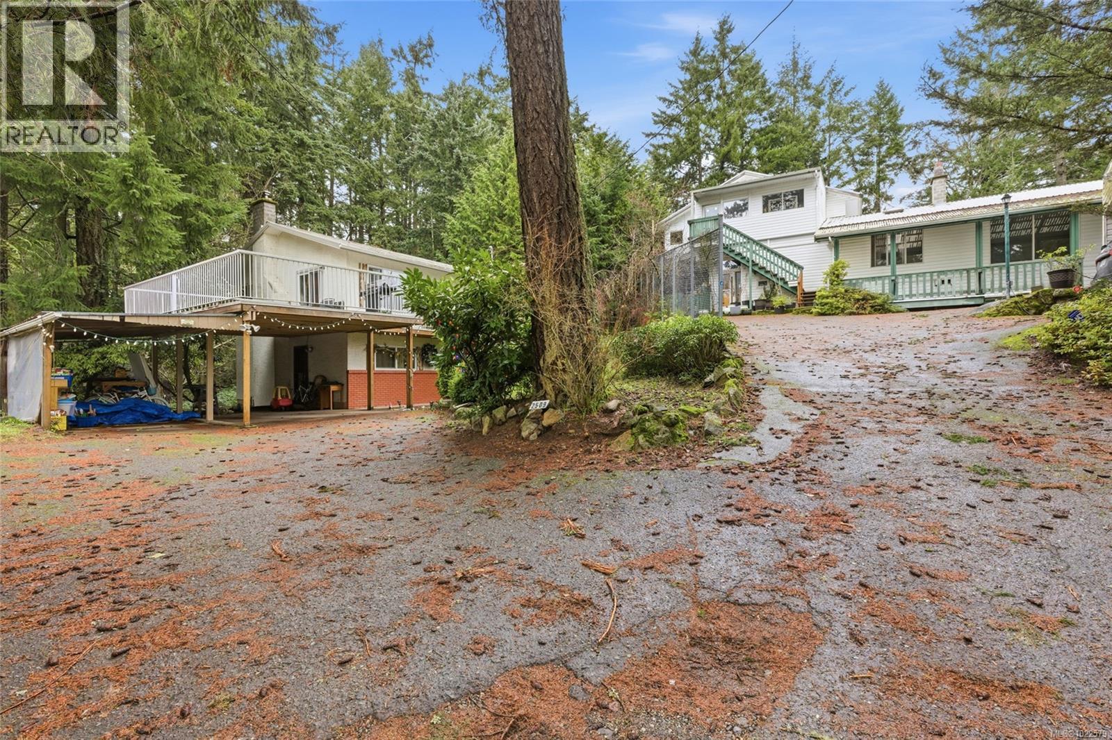 2509 Florence Lake Rd, Langford