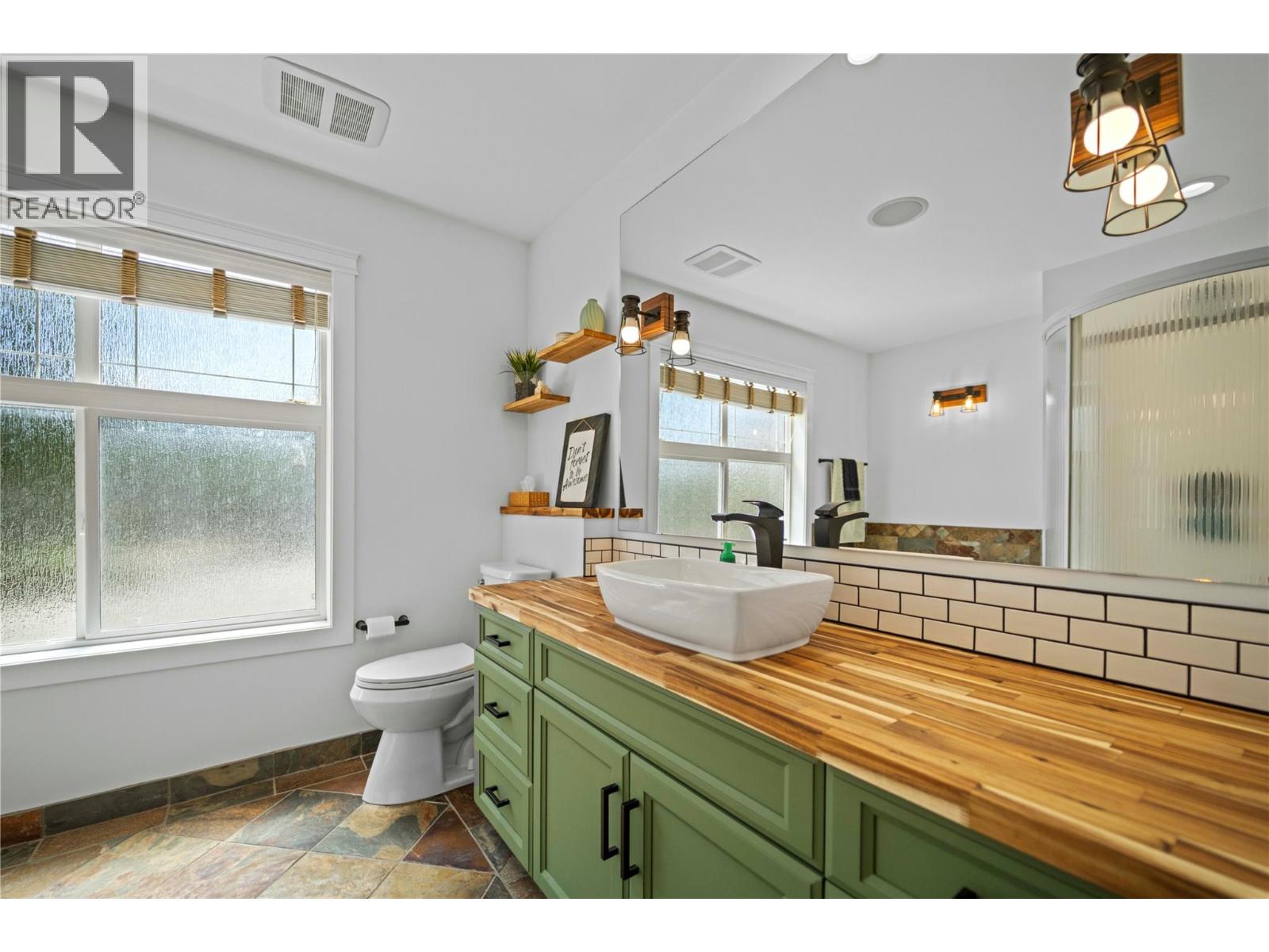 1548 ASSINIBOINE Road, Kamloops