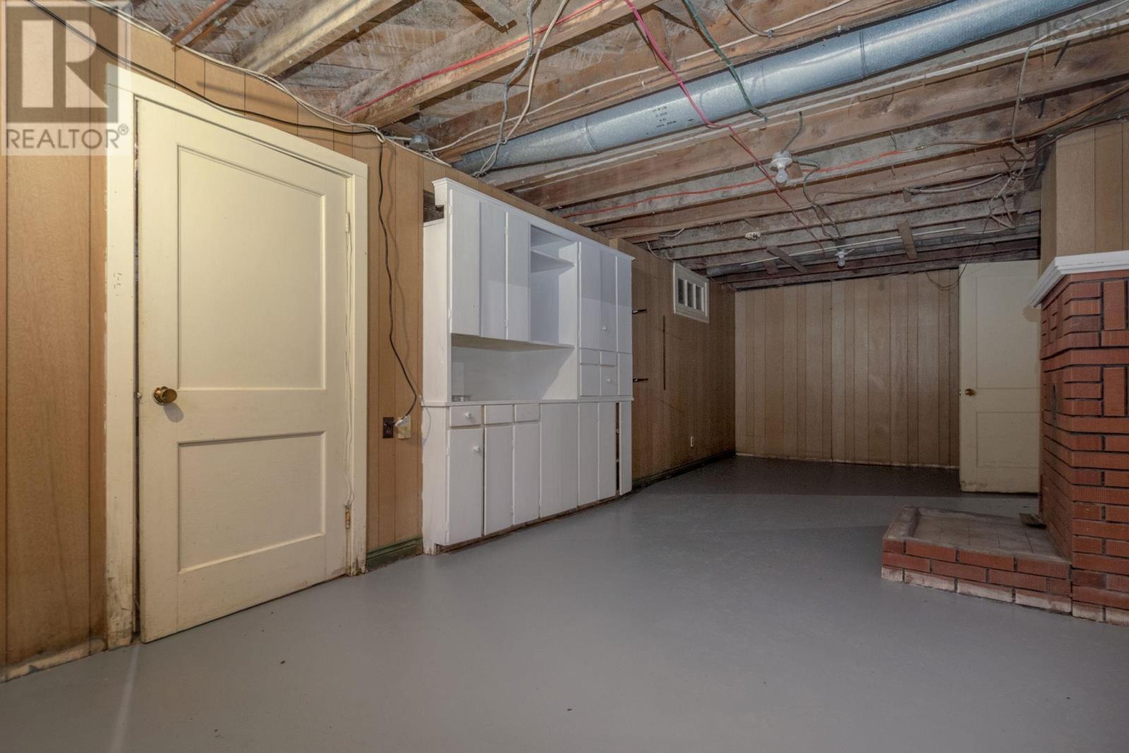 Property 41 of 47 of 9499 Highway 10