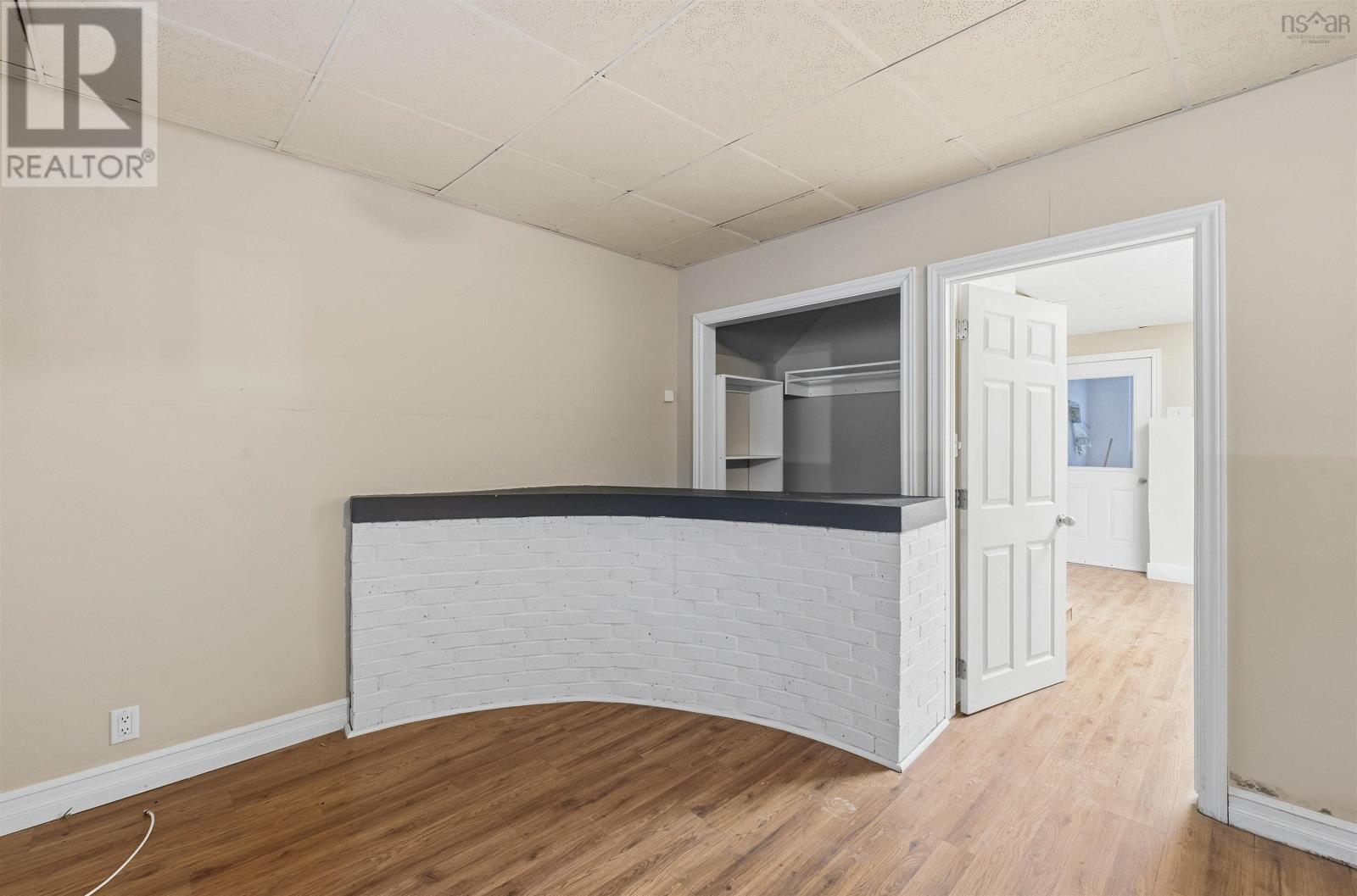 Property 39 of 47 of 27 Grove Avenue