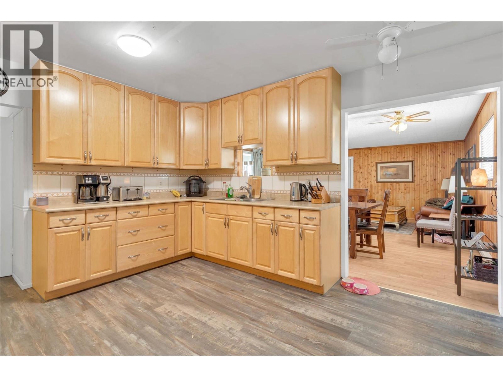  365 Clifton Road, Kelowna