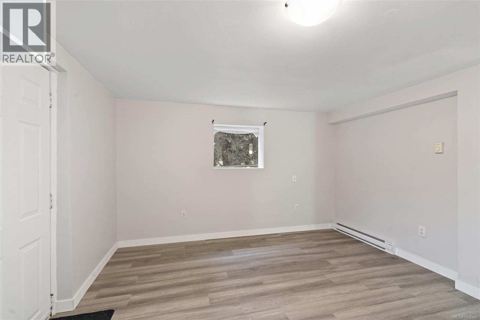 3020 3022 Donald St, Saanich