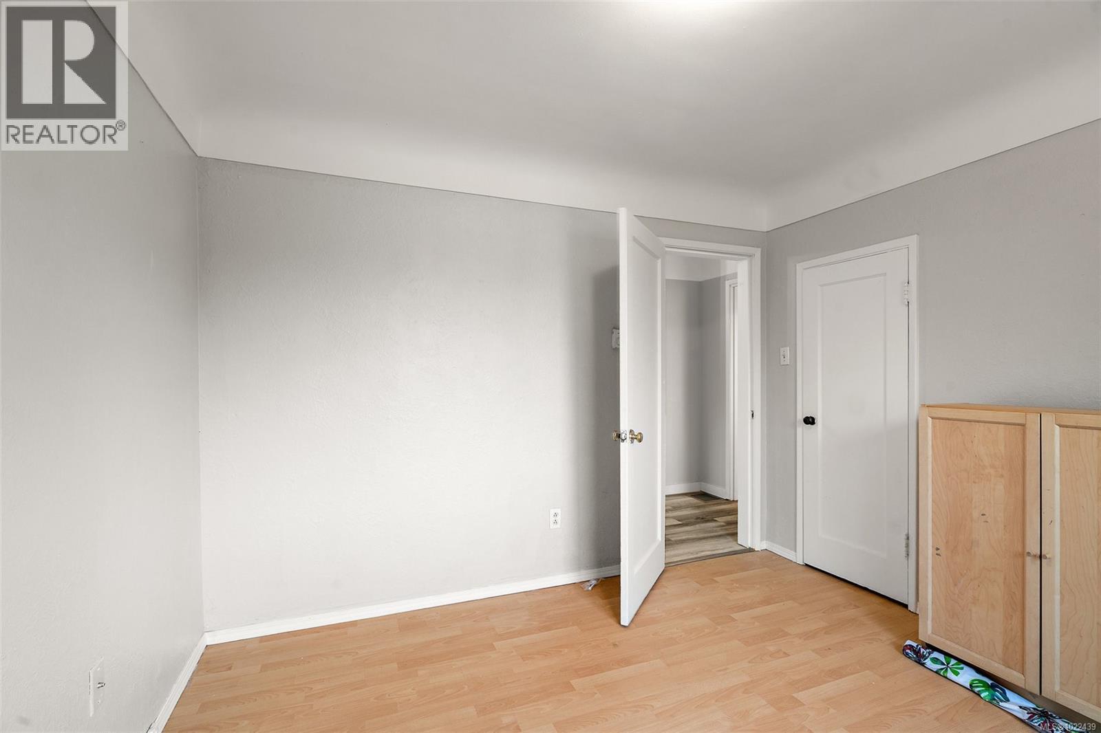 3020 3022 Donald St, Saanich