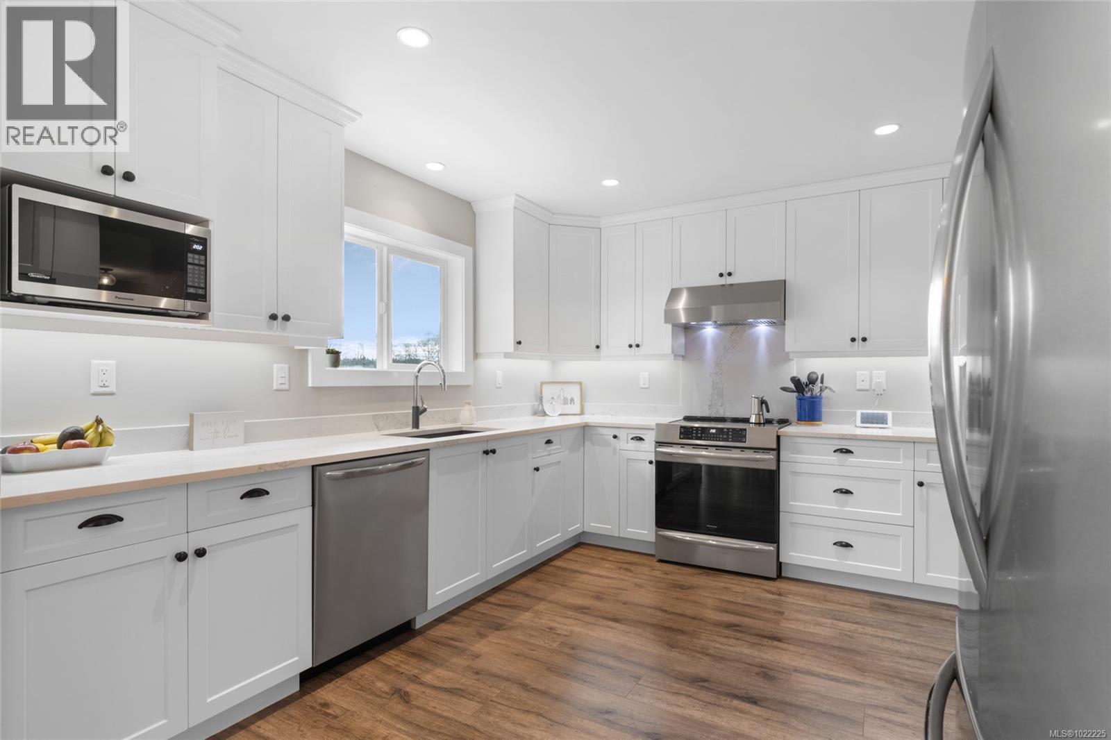  4090 Otter Point Road, Sooke