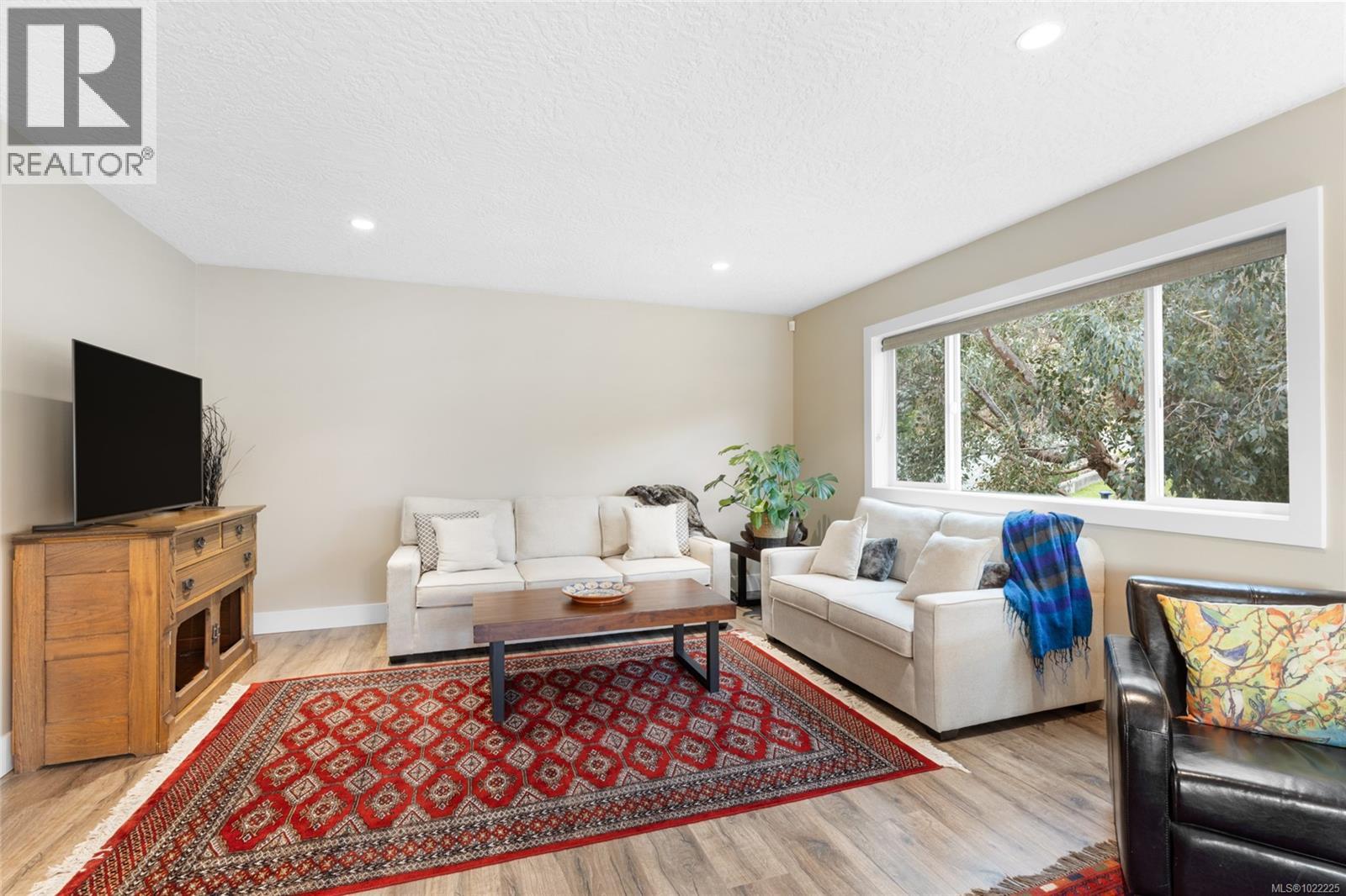  4090 Otter Point Road, Sooke