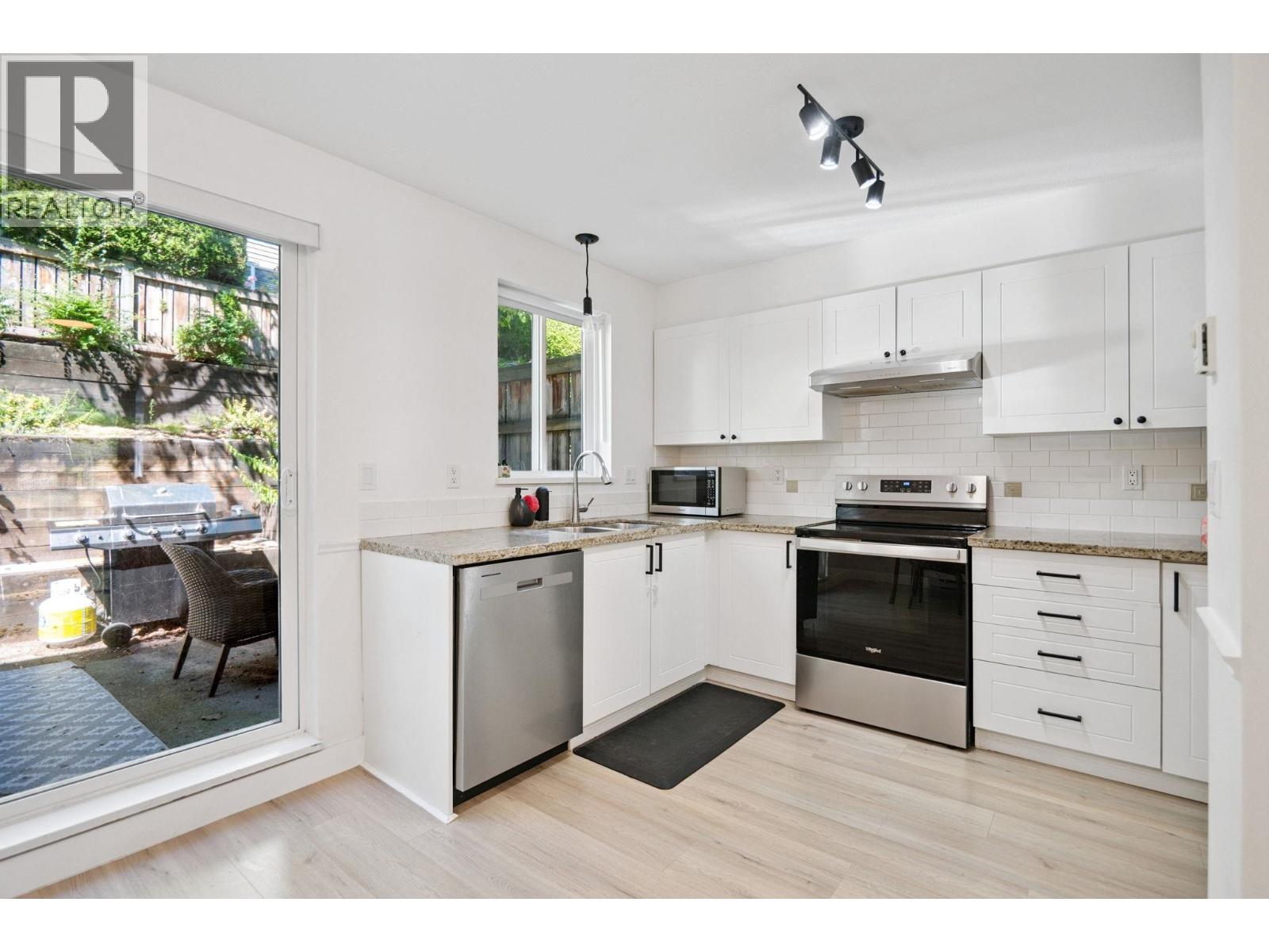 6689 PRENTER STREET, Burnaby