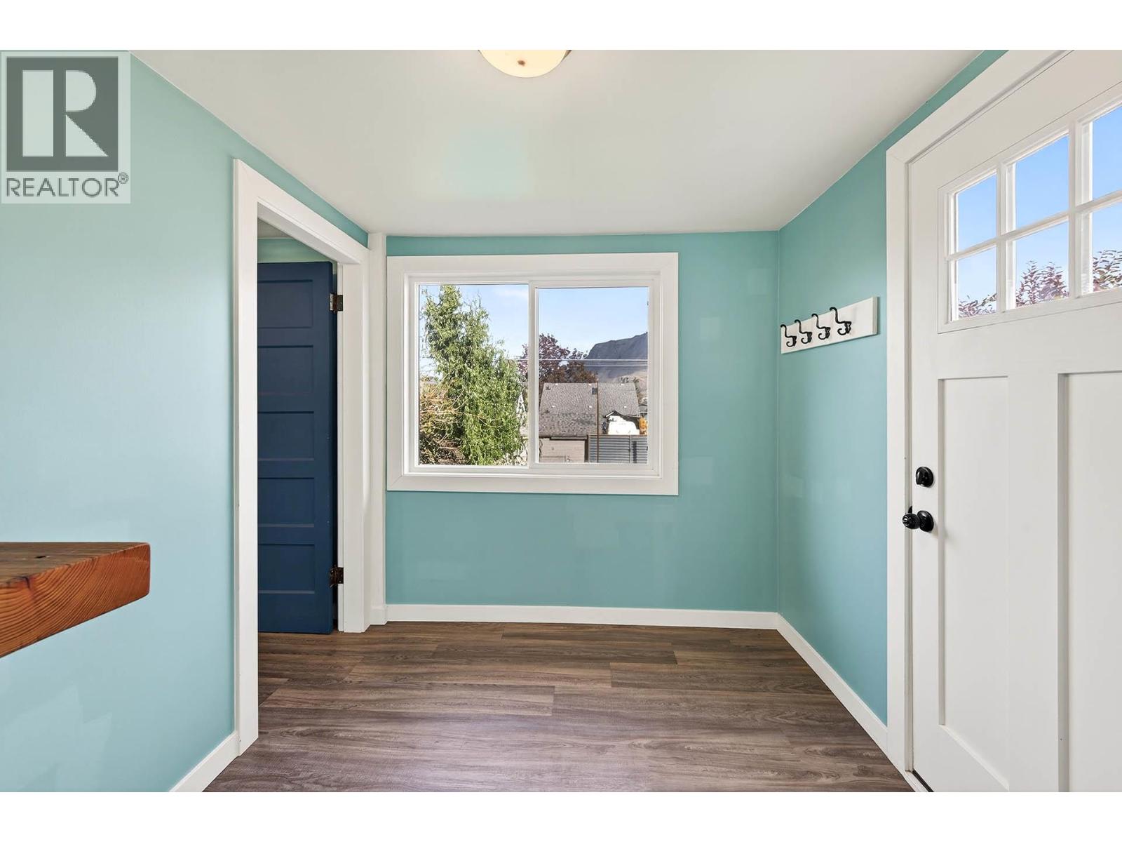 936 NICOLA STREET - 20