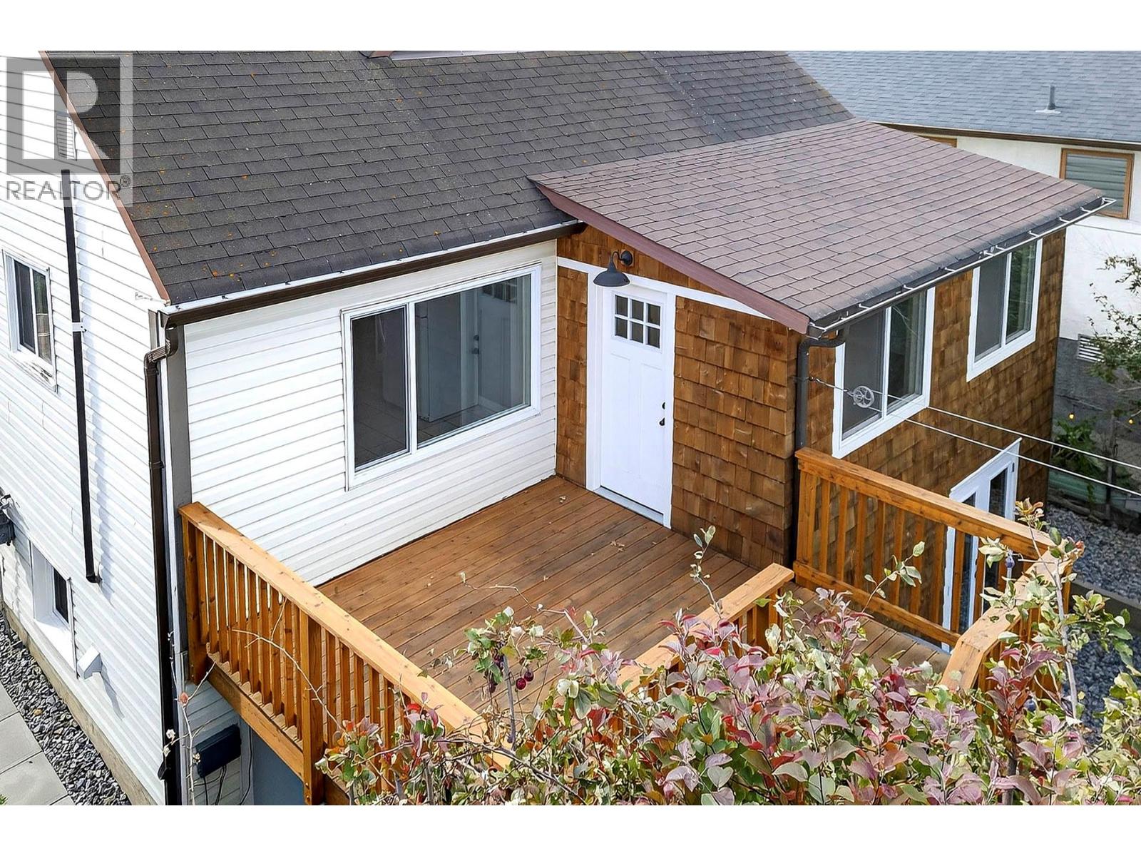 936 NICOLA STREET - 22