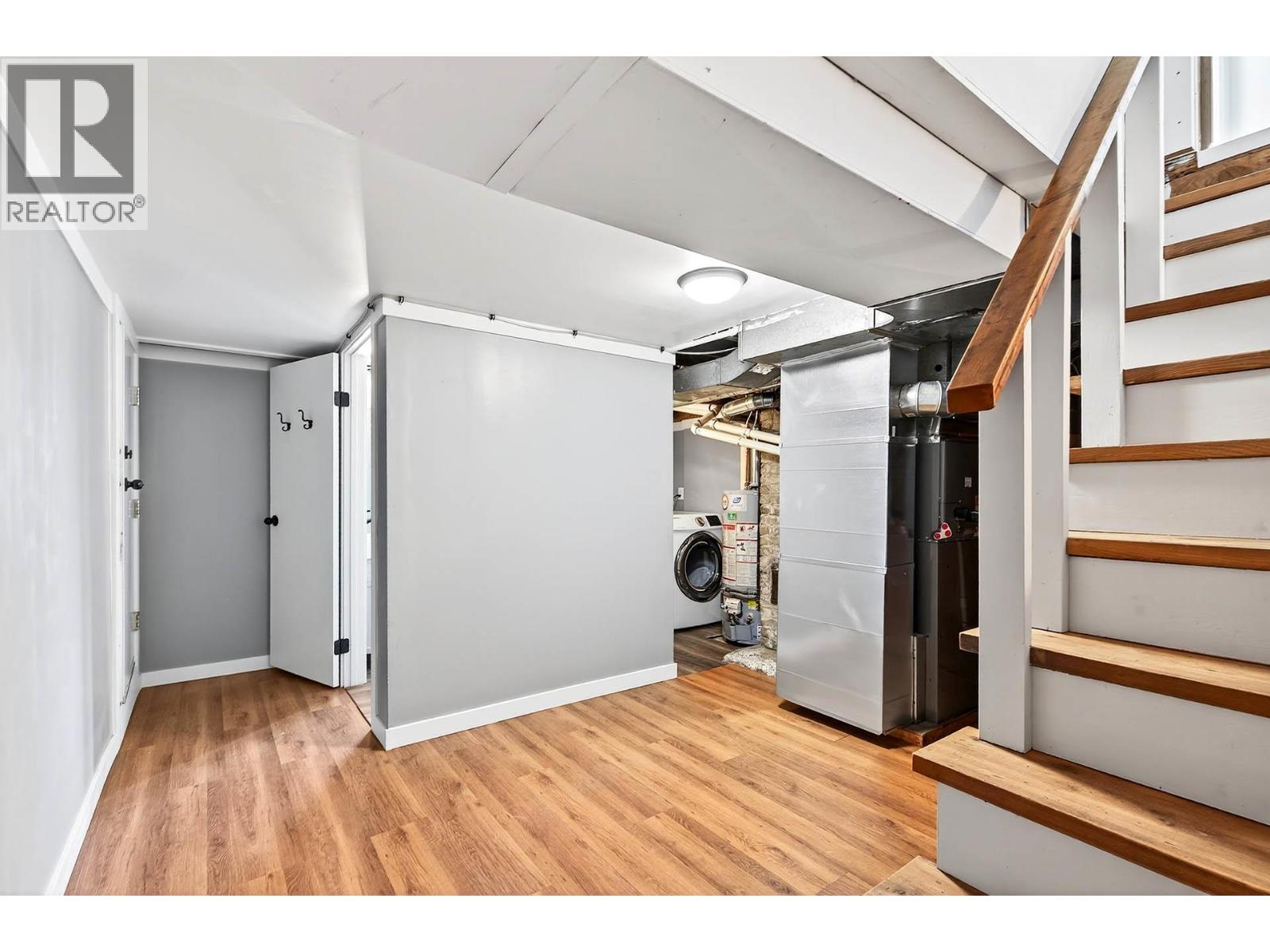 936 NICOLA STREET - 28