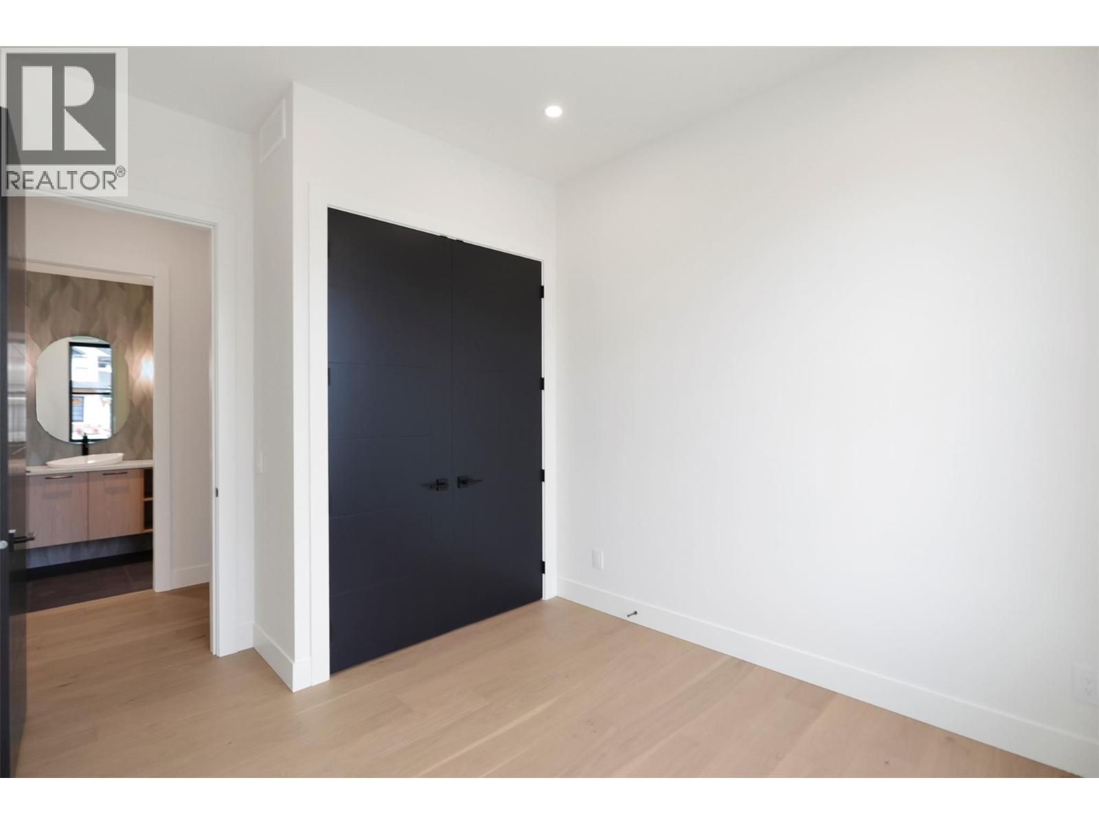  5533 Foothill Court, Kelowna