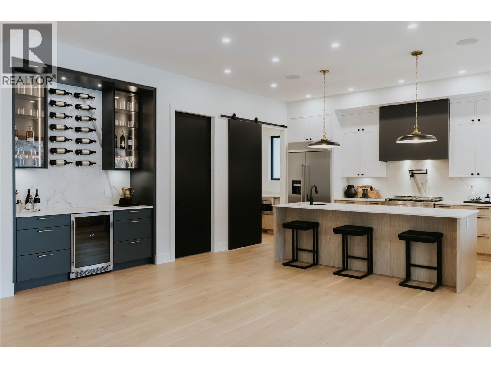  5533 Foothill Court, Kelowna