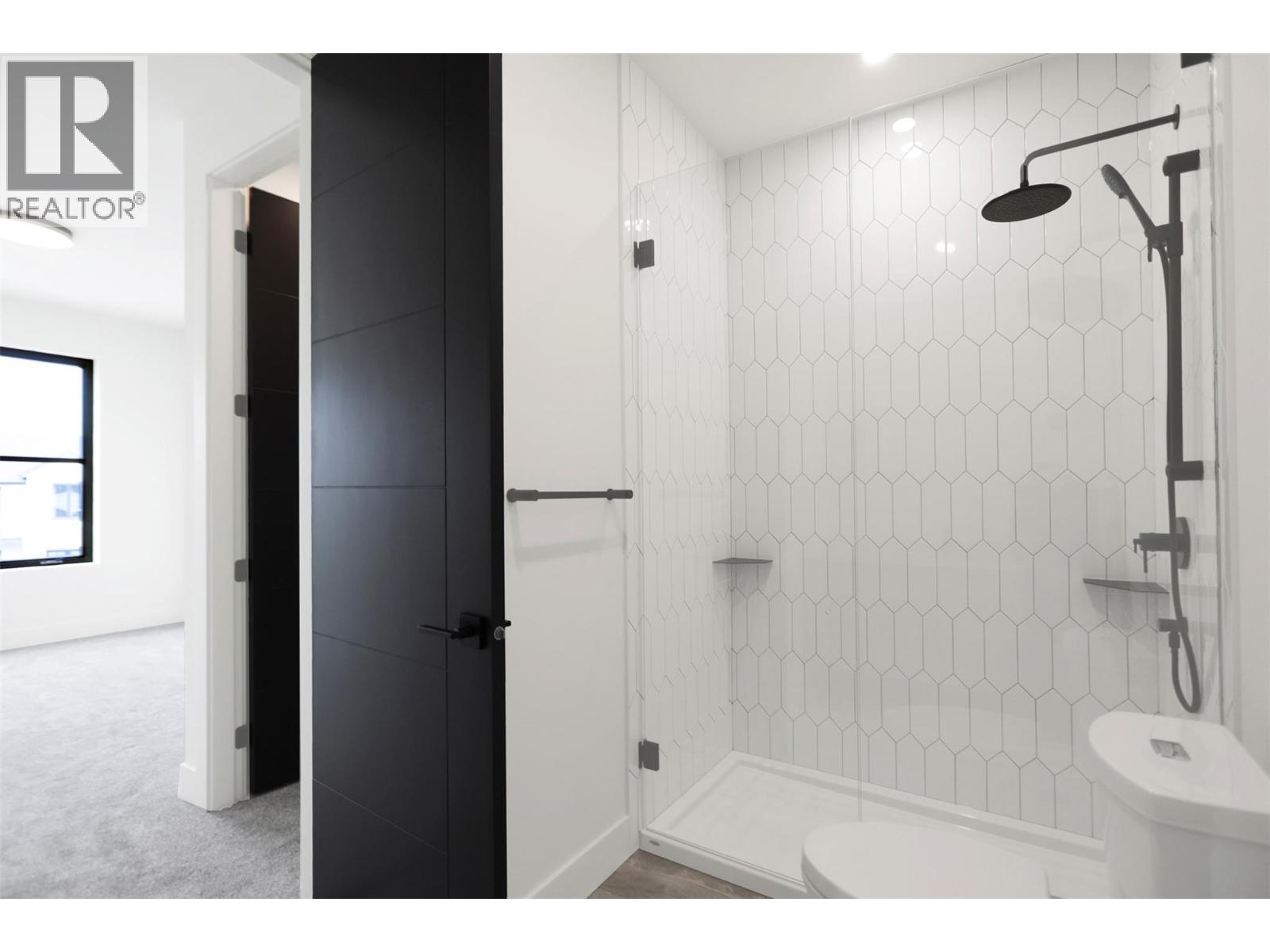  5533 Foothill Court, Kelowna