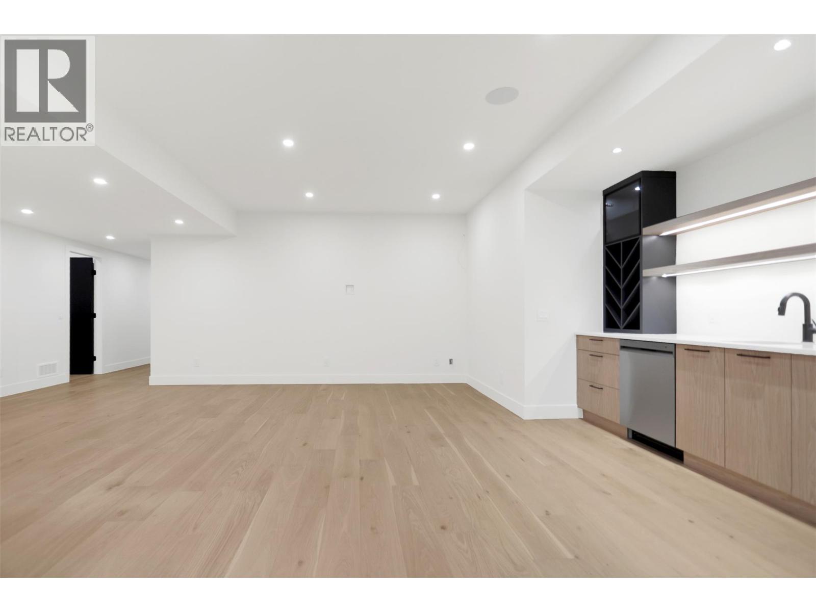  5533 Foothill Court, Kelowna