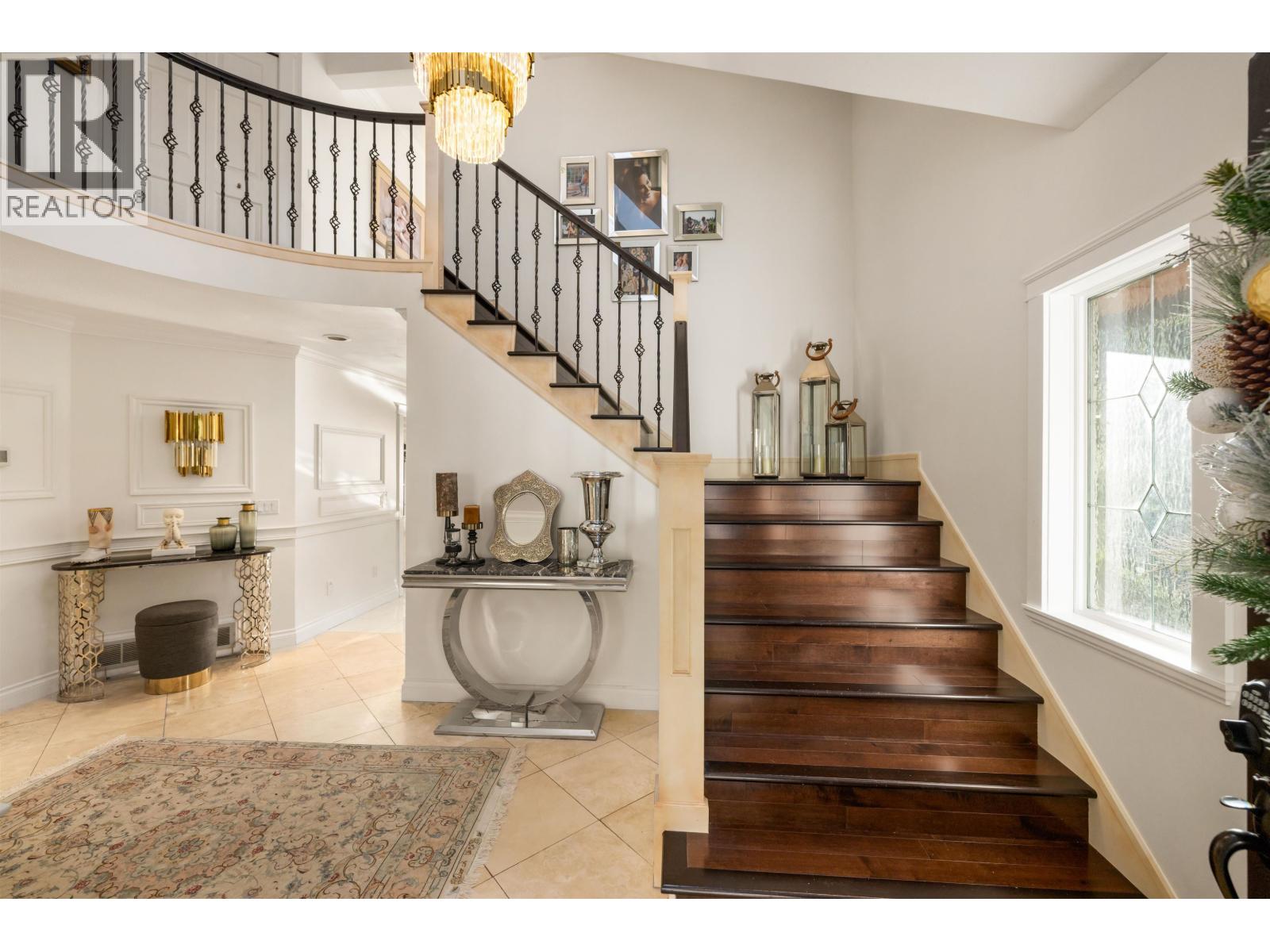 2198 ROSEBERY AVENUE, West Vancouver