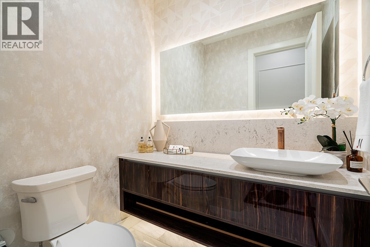 1203 W 38TH AVENUE, Vancouver