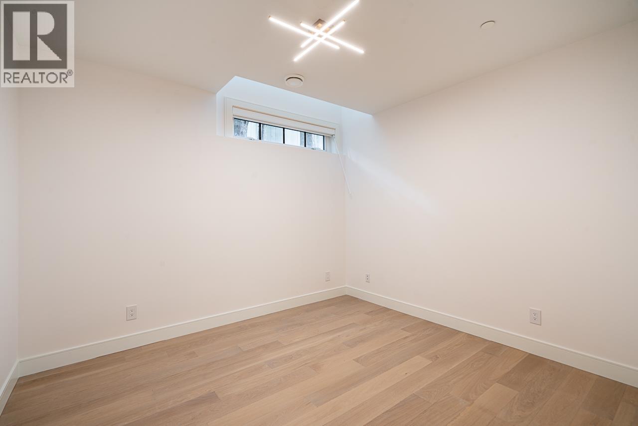 1203 W 38TH AVENUE, Vancouver