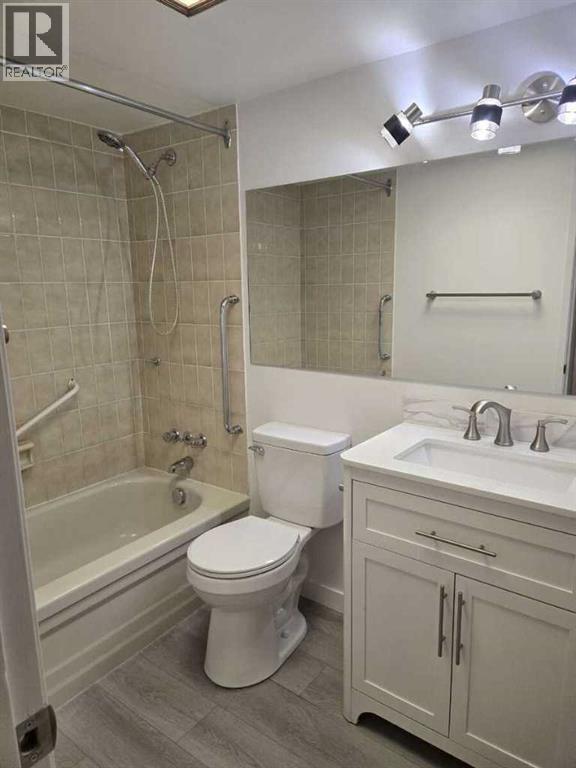 Single Family House for Sale in    Street NW Varsity Calgary 